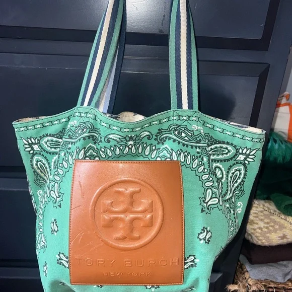 Sold - Picture 6 of 7